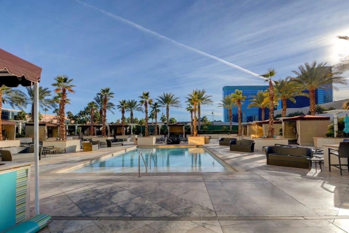 Mgm Signature-20-609 Strip View Jacuzzi Studio Лас Вегас Екстериор снимка